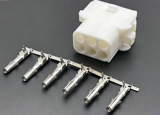 Yaskawa 5 Series 6-pin Servo Motor Connector with Brake Plug 350781-1 for 1000V Applications
